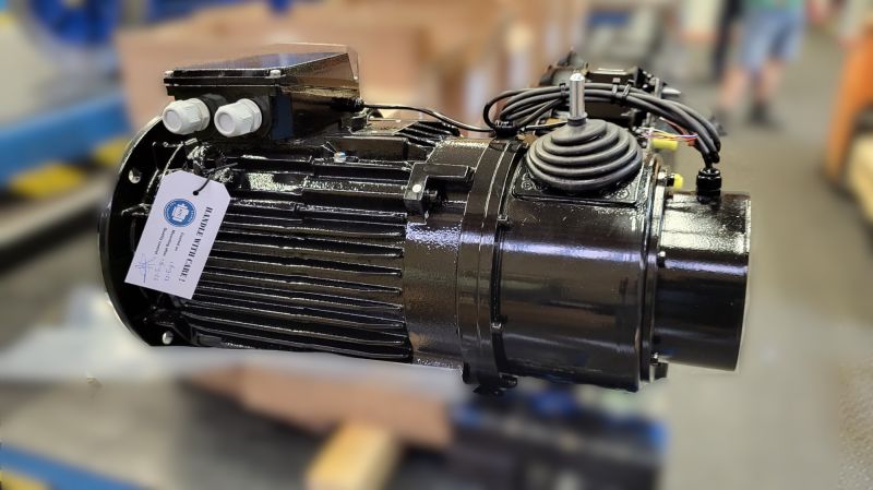 Remmotor Ankeliermotor Remhoedmotor elektromotor binnen 24h op maat. Snelle levering